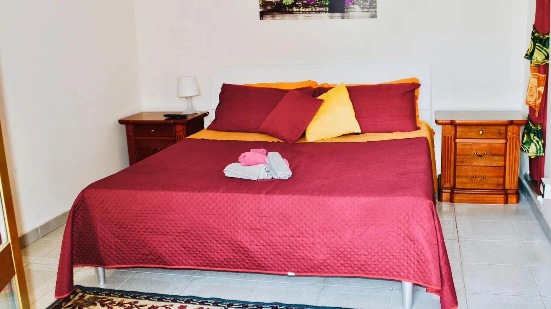 Domus Aurea - Appartamento intero ed indipendente con giardino Fiumicino